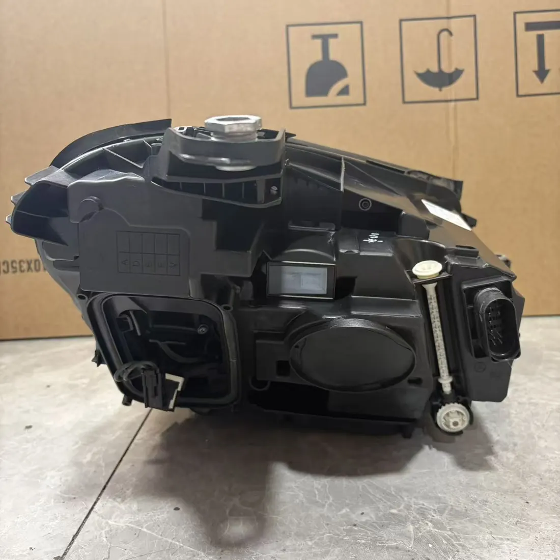 Mercedes W213 E-Class Left MULTIBEAM LED Headlight A2139067506 No Modules thumbnail 5