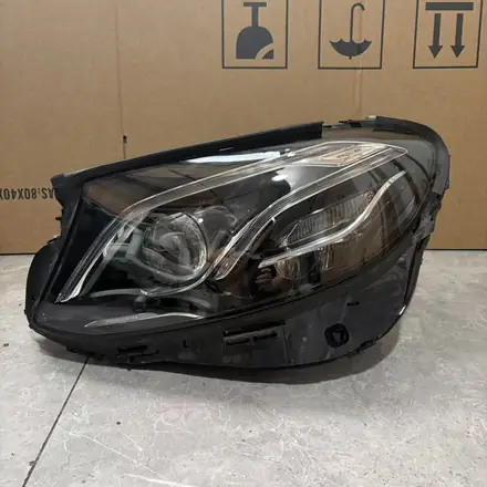 Mercedes W213 E-Class Left MULTIBEAM LED Headlight A2139067506 No Modules