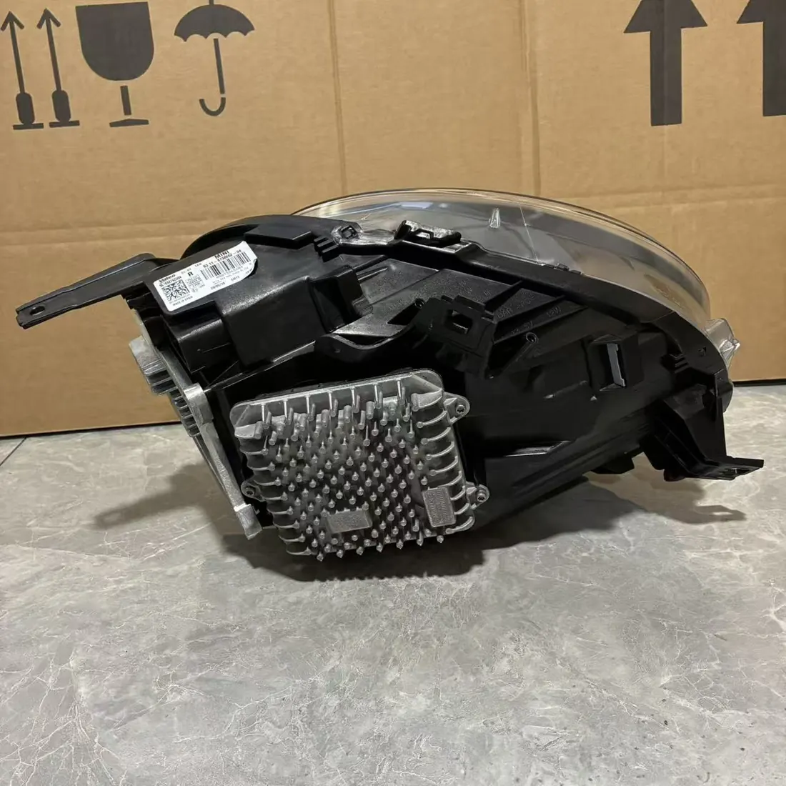 MINI Cooper F55 F56 F57 LCI 2018-2021 Full LED Headlight RH Complete Original Used thumbnail 6