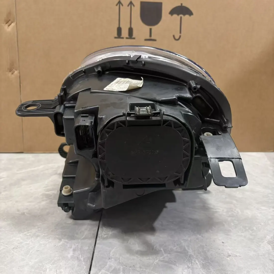 MINI Countryman R60 2010-2016 RH Bi-Xenon HID Non-AFS Headlight Assembly thumbnail 5