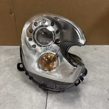 MINI Countryman R60 2010-2016 RH Bi-Xenon HID Non-AFS Headlight Assembly