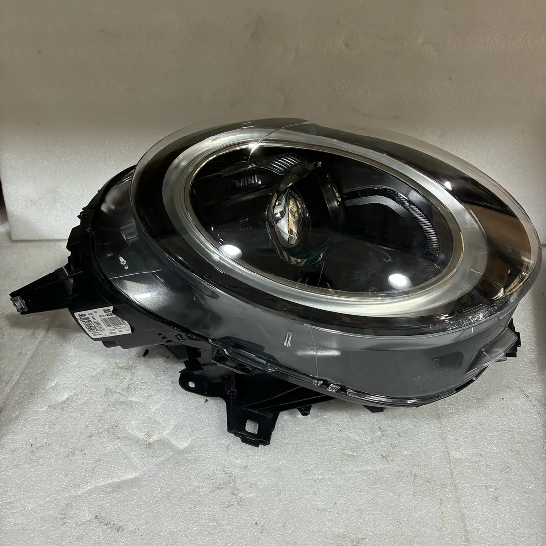 MINI F56 LCI LED Headlight No Modules RH thumbnail 3