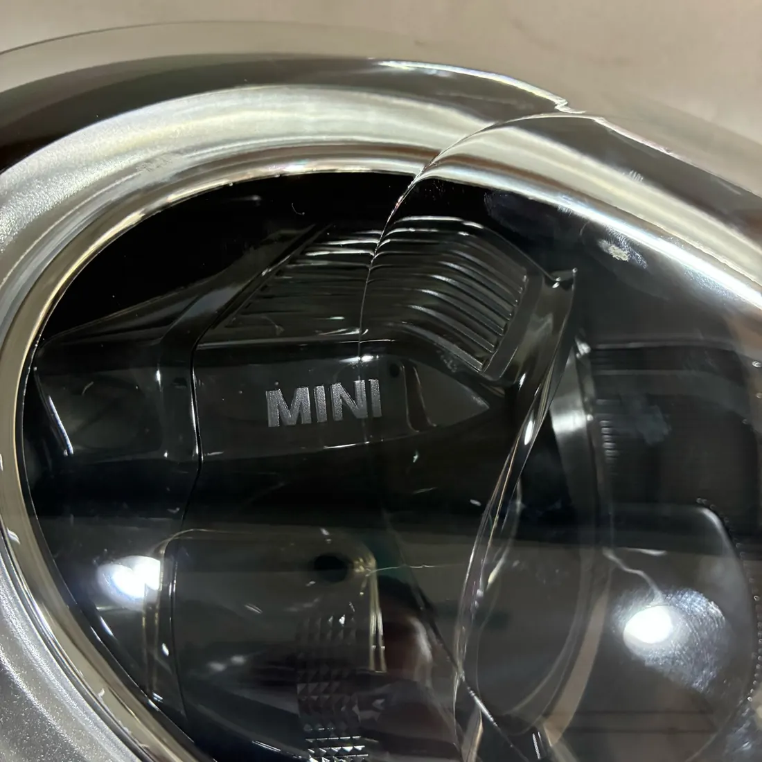 MINI F56 LCI LED Headlight No Modules RH thumbnail 4