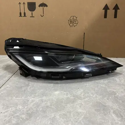 Tesla Model 3 Highland 2024-2026 RH Right LED Headlight Assembly 1760889-00-F Original Used
