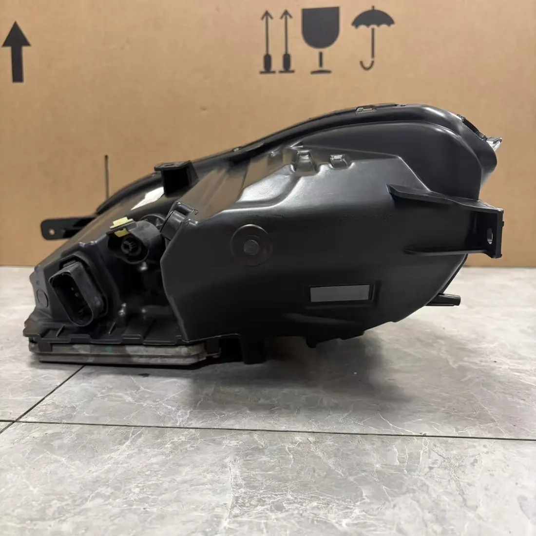 Tesla Model S Refresh Right LED Headlight ECE 1065046-00-C With Module thumbnail 4