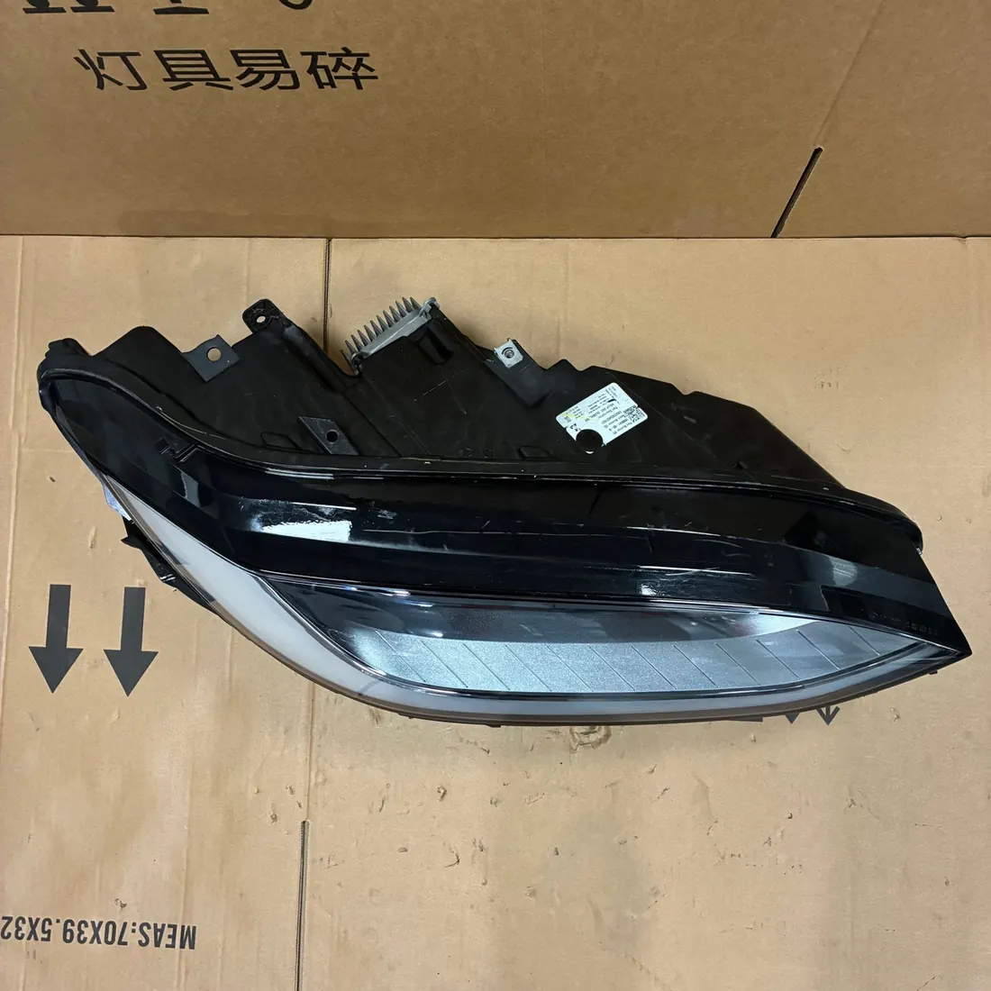 Tesla Model X Refresh 2021-2025 RH Global Matrix LED Headlight With Module 1800041-00-B thumbnail 2