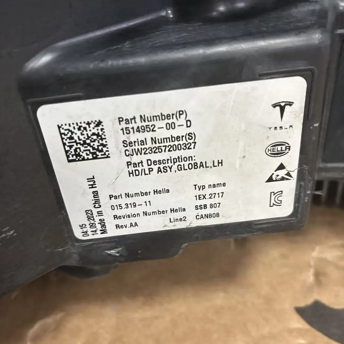 Tesla Model Y Left Global LED Headlight 1514952-00-D HELLA 015.319-11 thumbnail 4