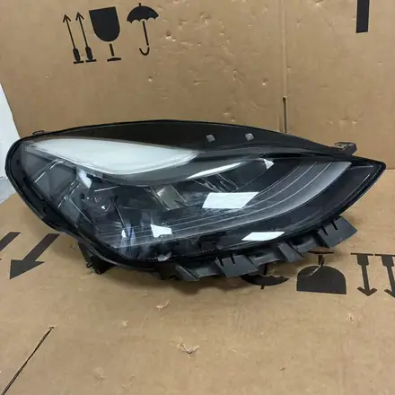 Tesla Model Y Right Global LED Headlight 1514953-00-C HELLA 015.319-52