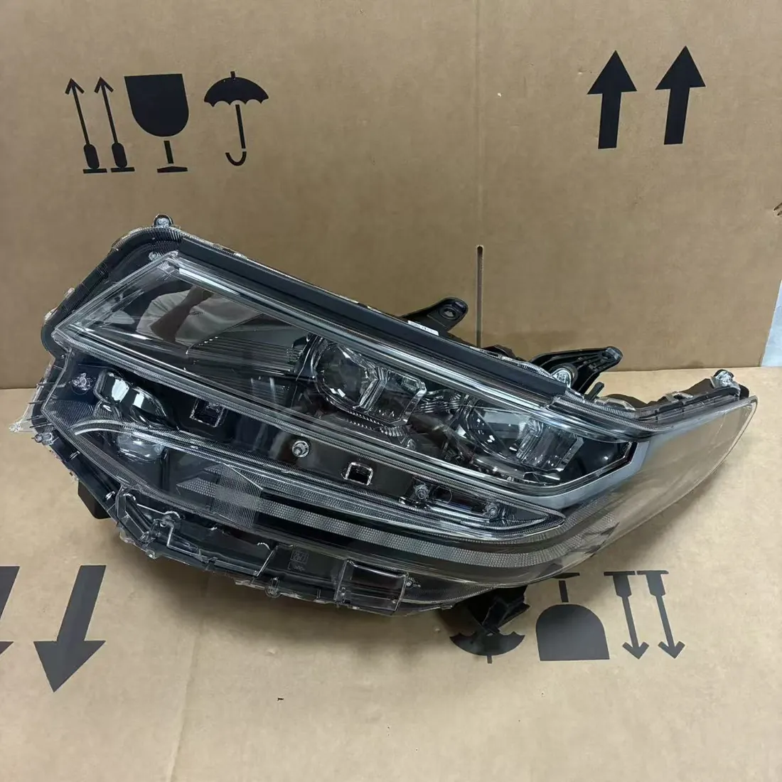 Toyota Alphard 30 Series 2018-2023 Left Two-Eye LED Headlight 81150-V2250 thumbnail 4