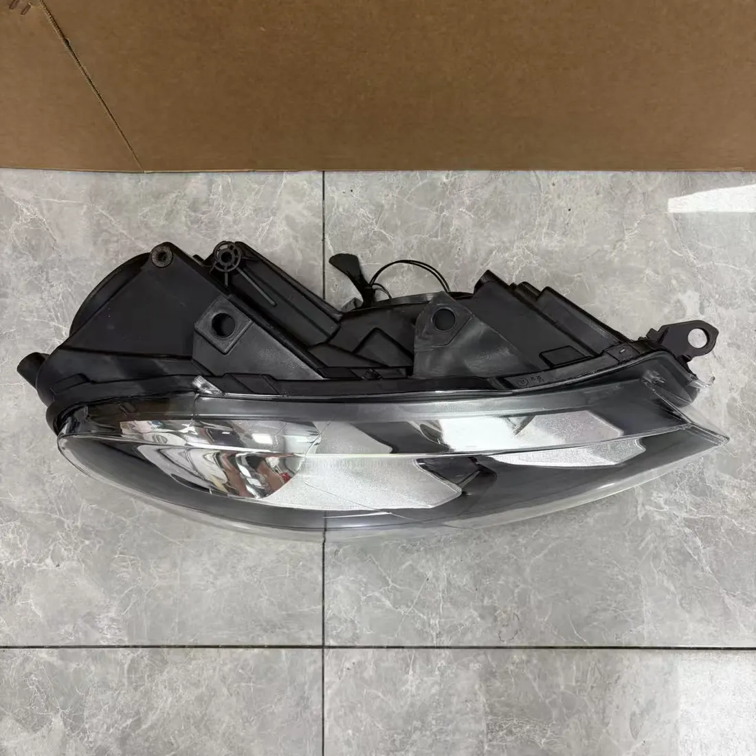 Volkswagen Golf Mk6 5K Right Bi-Xenon Projector Headlight thumbnail 2