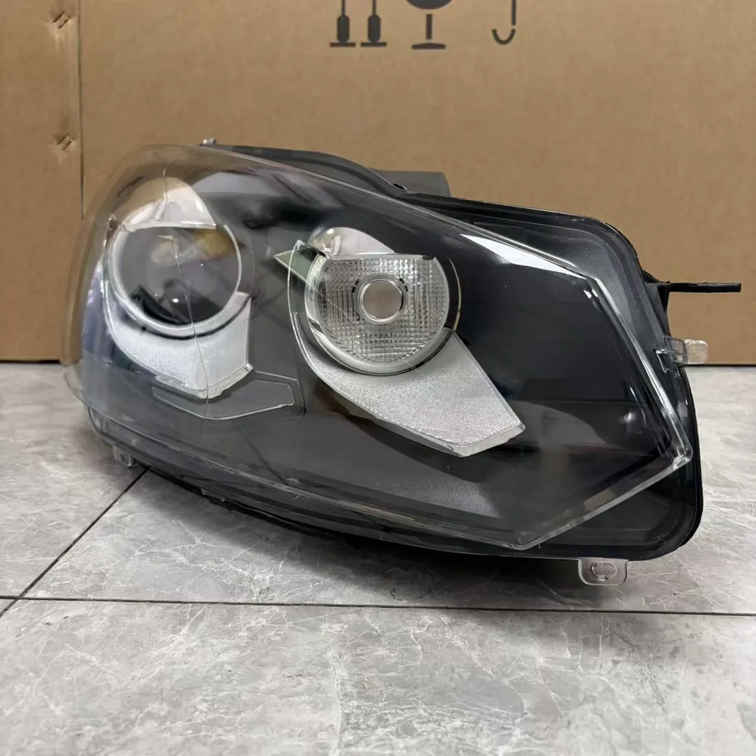 Volkswagen Golf Mk6 5K Right Bi-Xenon Projector Headlight thumbnail 3