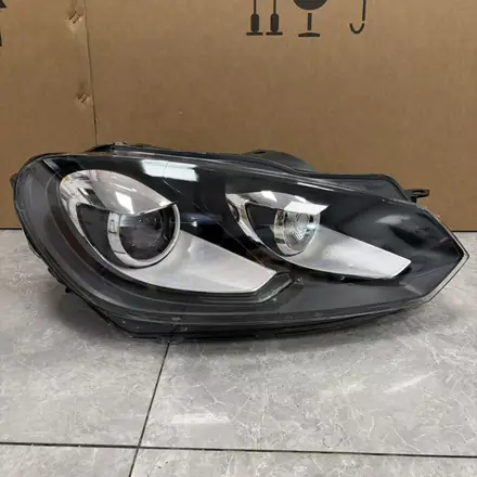 Volkswagen Golf Mk6 5K Right Bi-Xenon Projector Headlight