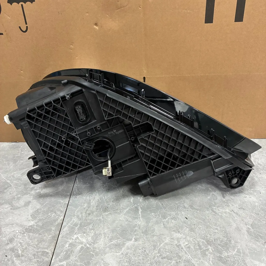 Volkswagen Tiguan I 5N Facelift RH Bi-Xenon Headlight with LED DRL Without Modules thumbnail 6
