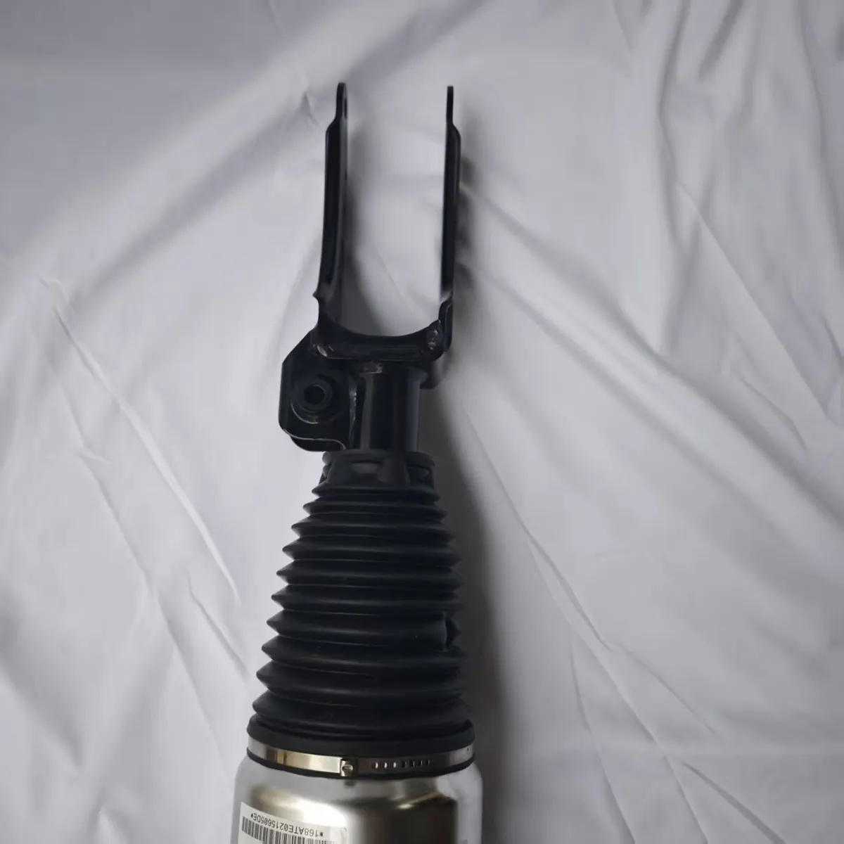 Volkswagen Touareg 7P Front Air Suspension Shock Absorber Original Refurbished thumbnail 4