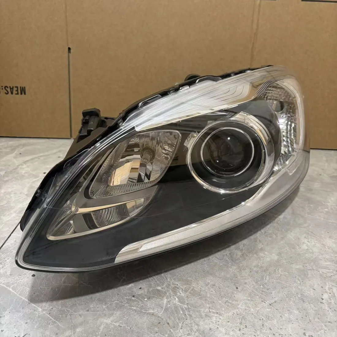 Volvo XC60 2014-2017 LH Active Bi-Xenon ABL Headlight 31395896 thumbnail 4