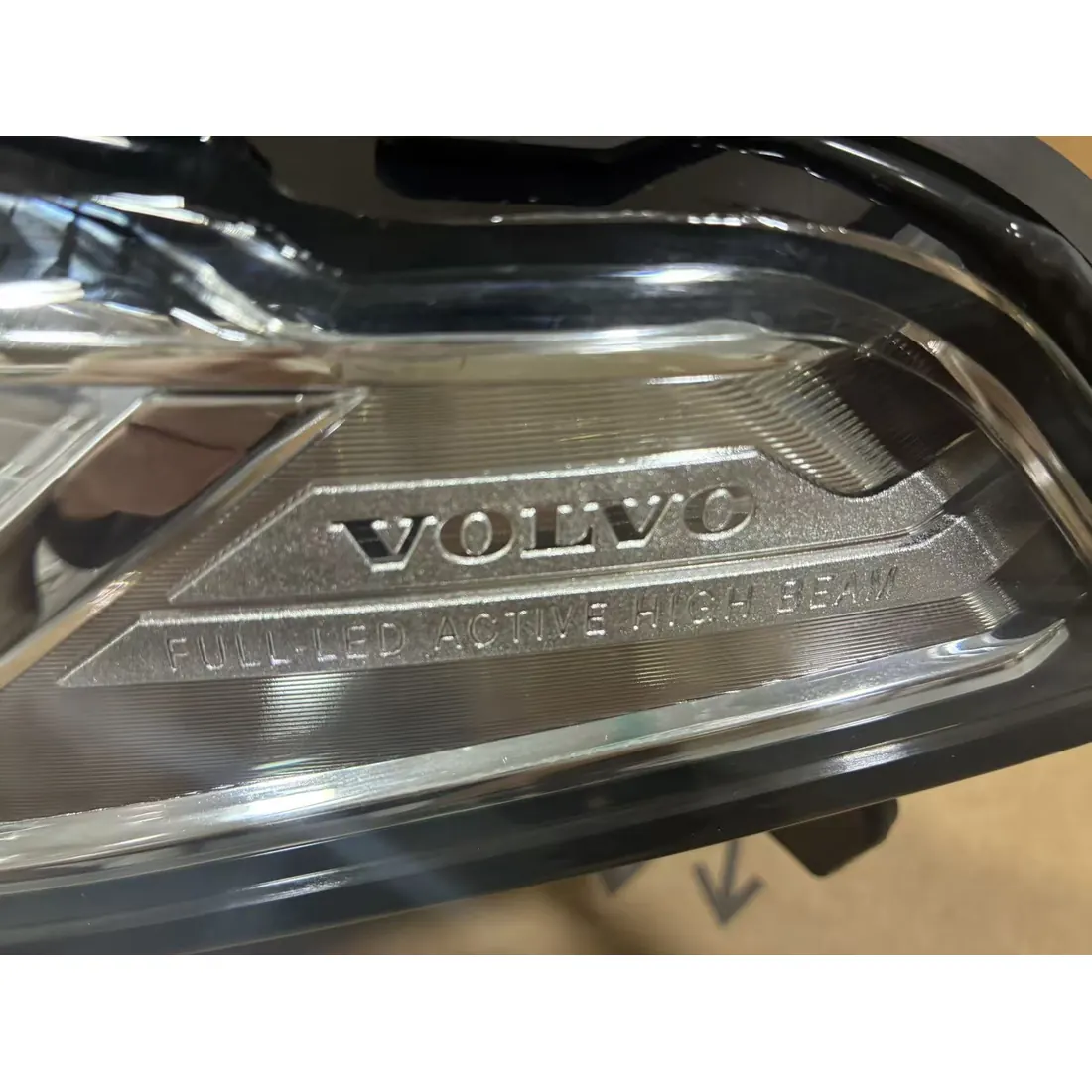 Volvo XC90 II 2019-2021 Left Full LED Active High Beam Headlight 32342482 thumbnail 2