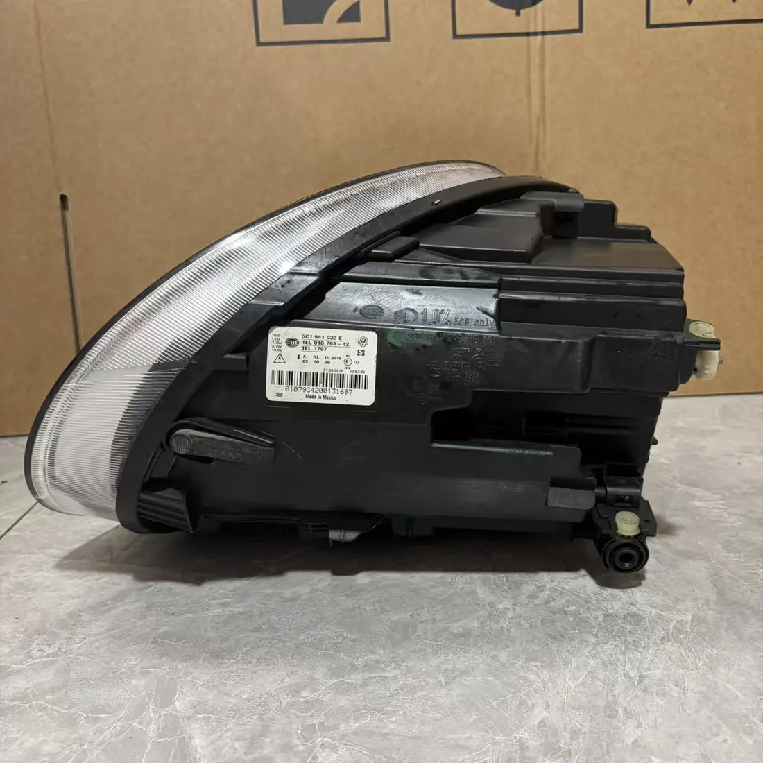 VW Beetle 5C 2012-2017 Right Bi-Xenon LED Headlight 5C1941032E thumbnail 2