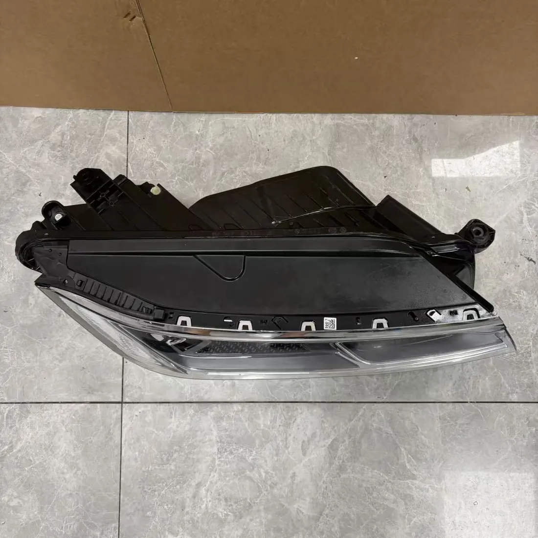 VW Touareg III CR Right Full LED AFS Headlight 761941036B No Modules thumbnail 3